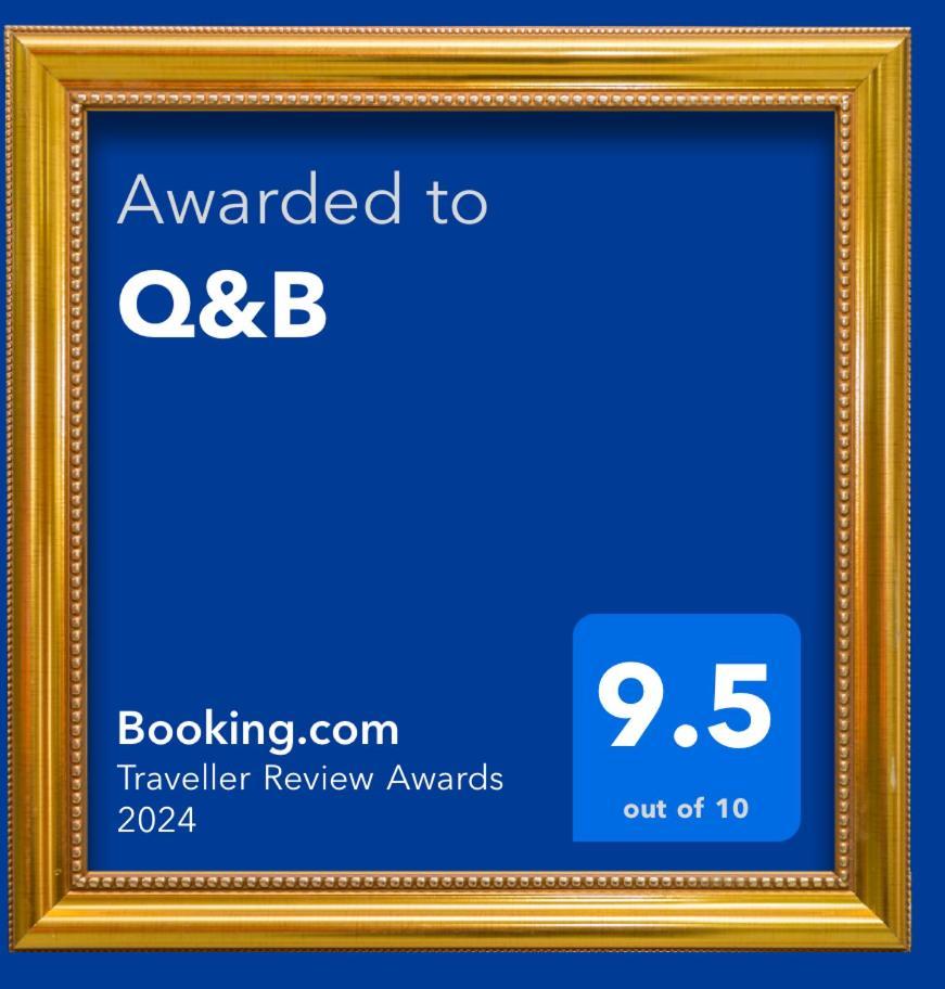 Q&B House Hotel Тбилиси Екстериор снимка
